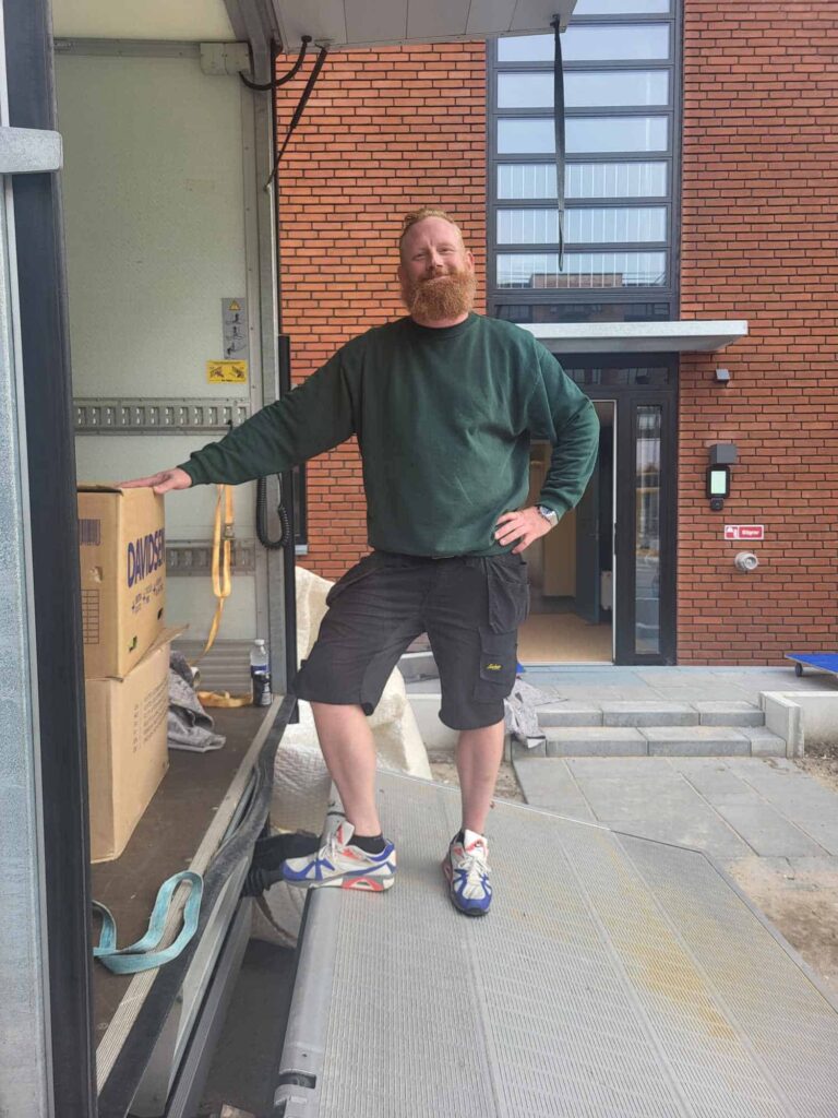 Sikre flytning med professionel flyttemand fra Gyldenkærne Flyt.